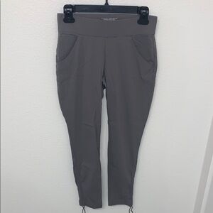 Columbia Gray Ankle Cropped Pants
